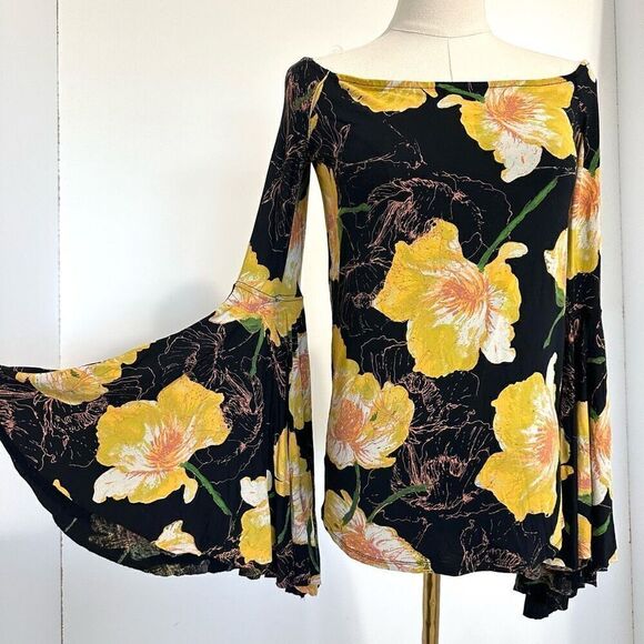 Free People Floral Birds of Paradise Off-shoulder Top M Bell Slv Boho Festival - Picture 6 of 13